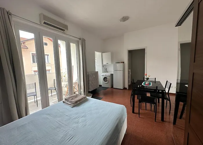 Apartment For Work And Leisure
