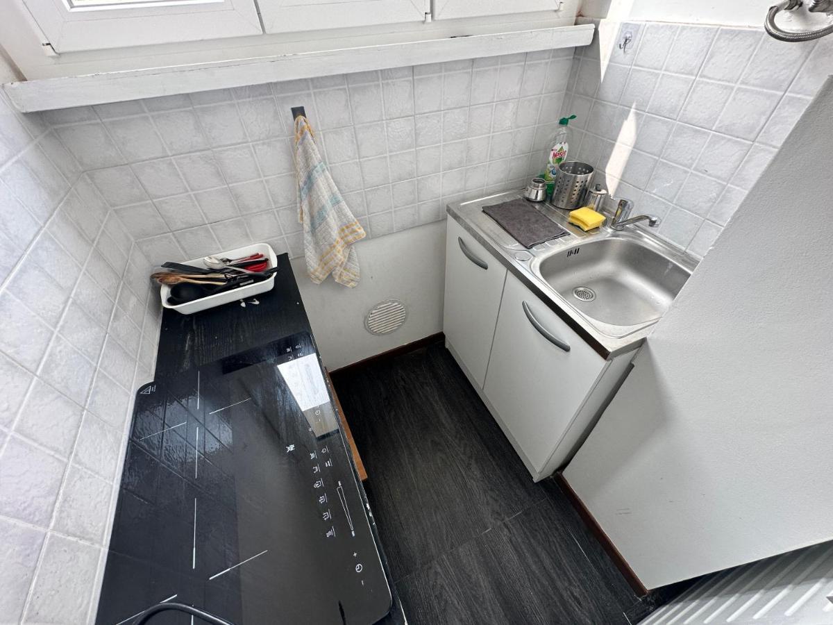 Apartment For Work And Leisure